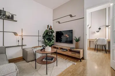 Una televisión o centro de entretenimiento en Duke - 3 bedrooms and office in Ibiza