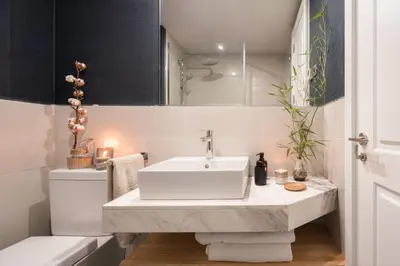 Un baño de Saru - 1 bedroom and gym in Almagro
