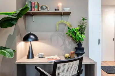 Biblioteca en el apartamento
