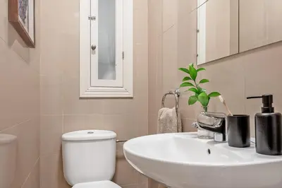 Un baño de Agadez - 3 bedrooms and balcony in Lista