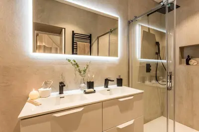 Un baño de Khamlia - 3 bedrooms and balcony in Almagro
