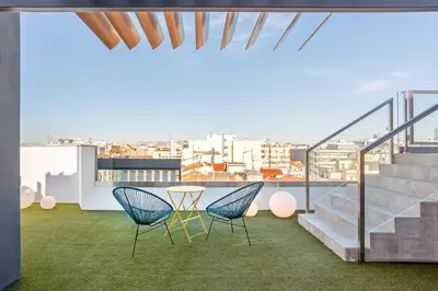 Un balcón o terraza de Java - 3 bedroom and shared pool in Almagro