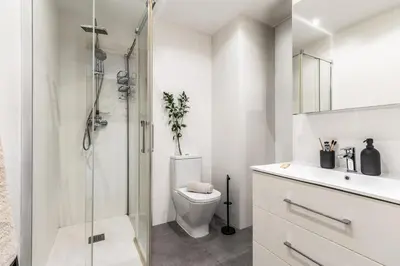 Un baño de Volturna - 1 bedroom in Recoletos