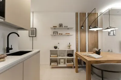 Una cocina o zona de cocina en Cori - 1 bedroom in Trafalgar