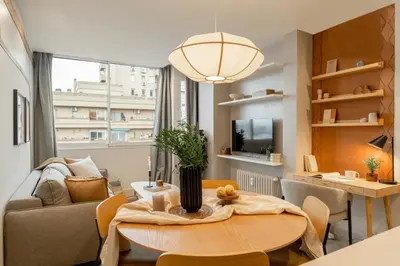Una televisión o centro de entretenimiento en Izmir - 1 bedroom in Cuatro Caminos