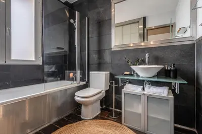 Un baño de LORA - 2 bedroom apartment in Almagro