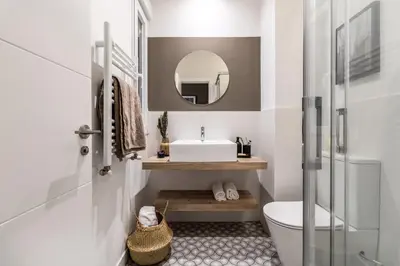 Un baño de Pedra - 4 bedrooms in Trafalgar