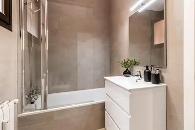 Un baño de Sebastiano - 3 bedrooms and balcony in Almagro