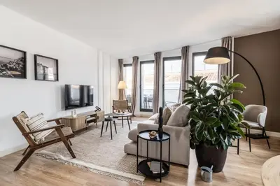 Una televisión o centro de entretenimiento en Dono - 3 bedrooms apartment in Chueca