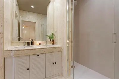 Un baño de Ombai - 2 bedrooms in Castellana