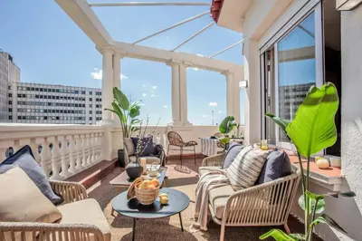 Un balcón o terraza de Kasai - 2 bedrooms and terrace in Malasaña