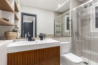 Un baño de Coquesa - 2 bedrooms and terrace in Lista