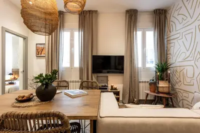 Una televisión o centro de entretenimiento en Zeila - 2 bedrooms in Castellana