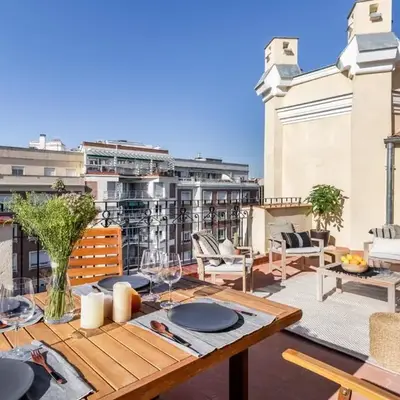 Hoya - 3 bedrooms and terrace in Trafalgar
