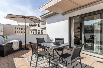 Un balcón o terraza de Brezza - 1 bedroom and terrace in Goya