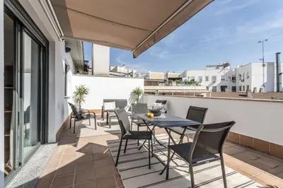 Un balcón o terraza de Brezza - 1 bedroom and terrace in Goya