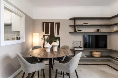 Una televisión o centro de entretenimiento en Yucatan - 1 bedroom in Chamberí