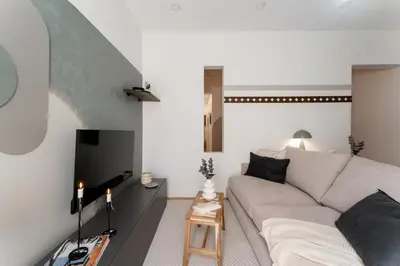 Una televisión o centro de entretenimiento en Melia - 2 bedrooms in Goya