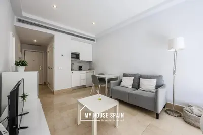 Una cocina o zona de cocina en MyHouseSpain - Luminoso estudio cerca del Retiro
