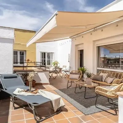 Vidou - 3 bedrooms and terrace in Trafalgar