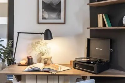 Biblioteca en el apartamento
