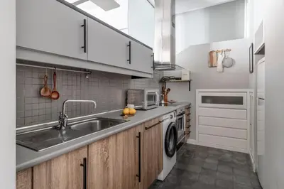 Una cocina o zona de cocina en Alba - 1 bedroom in Centro