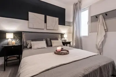Cama o camas de una habitación en Zambrano - 4 bedrooms and office in Trafalgar