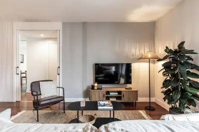 Una televisión o centro de entretenimiento en Mugnano - 2 bedrooms, gym and padel court in Goya