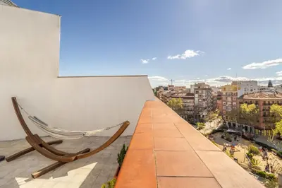 Un balcón o terraza de Budu - 2 bedrooms and terrace in Trafalgar