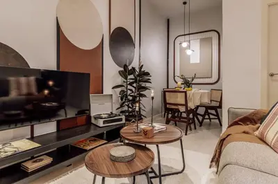Una televisión o centro de entretenimiento en Zirve - 1 bedroom in Ríos Rosas