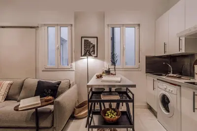 Una cocina o zona de cocina en Zirve - 1 bedroom in Ríos Rosas