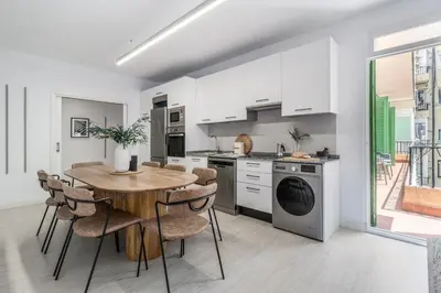 Una cocina o zona de cocina en Paz - 4 bedrooms and terrace in Castellana