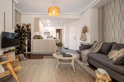 Una televisión o centro de entretenimiento en Greco - 1 bedroom in Malasaña