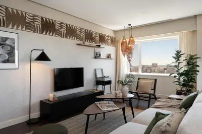 Una televisión o centro de entretenimiento en Ocea - 2 bedrooms and terrace in Argüelles