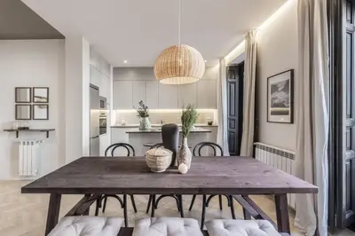 Una cocina o zona de cocina en Sevilla - 4 bedrooms in Trafalgar