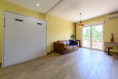 Zona de estar de Studio with balcony Everything you need Temporary AMA144