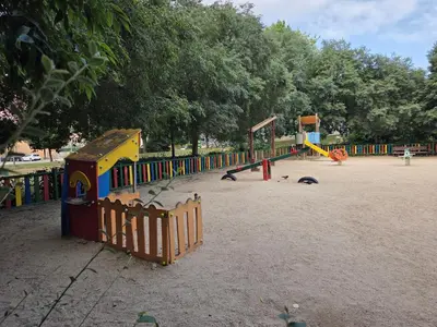 Zona de juegos infantil en Apartament Distrito del arte Art District
