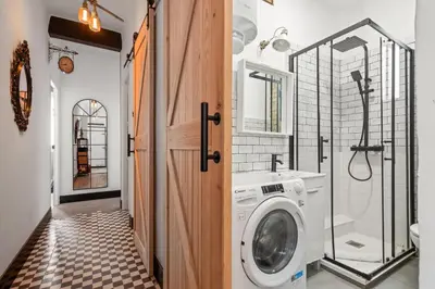 Un baño de Private room in Malasaña #2