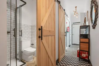 Un baño de Private room in Malasaña #4