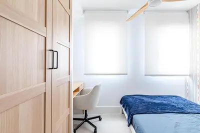 Cama o camas de una habitación en Piso a estrenar con balcon