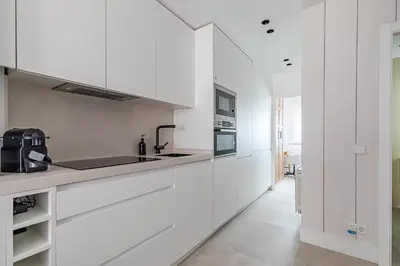 Una cocina o zona de cocina en Piso a estrenar con balcon