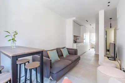 Una cocina o zona de cocina en Piso a estrenar con balcon