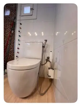Un baño de Downtown Dreams