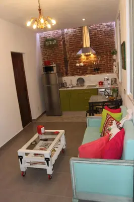 Una cocina o zona de cocina en Encantador Apartamento en el Corazón de Madrid