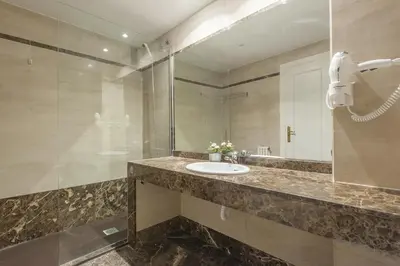 Un baño de AH- Maravilloso apartamento junto a Plaza de España