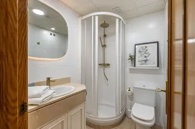Un baño de Waou Chamberi X - Alquiler Corta Duración