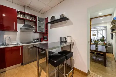 Una cocina o zona de cocina en Waou Anton Martin III - Alquiler Corta Duración