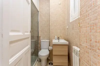 Plano de Elegant 2BR2BA Apartment Salamanca District