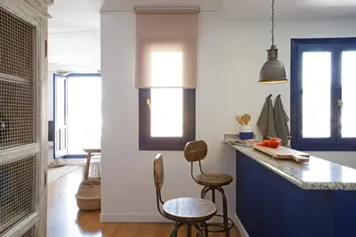 Plano de Perissa - 2 bedrooms and terrace in Trafalgar