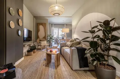 Una televisión o centro de entretenimiento en Donana - 1 bedroom in Ríos Rosas